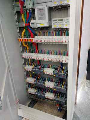 济南历城区诚聘电工，日结薪资，承接配电箱压盘压线工作